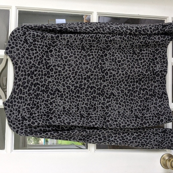 Women's XL Leopard Animal Print Cardigan Sweater - Picture 4 of 4